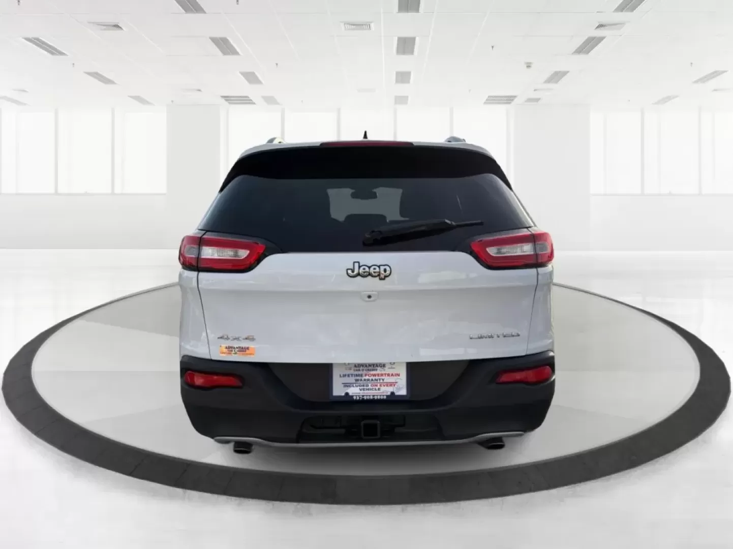 2014 Jeep Cherokee Limited (1C4PJMDS7EW) with an Other engine, located at 8750 N County Rd 25A, Piqua, OH, 45356, (937) 908-9800, 40.164391, -84.232513 - **Adventure Awaits in the 2014 Jeep Cherokee Limited Perfect for Families or Weekend Getaways!**<br /> <br /> Are you looking for a vehicle that's as versatile as your lifestyle? The 2014 Jeep Cherokee Limited, available at Advantage Car and Credit - Piqua, is your ticket to freedom on the open roa - Photo#3