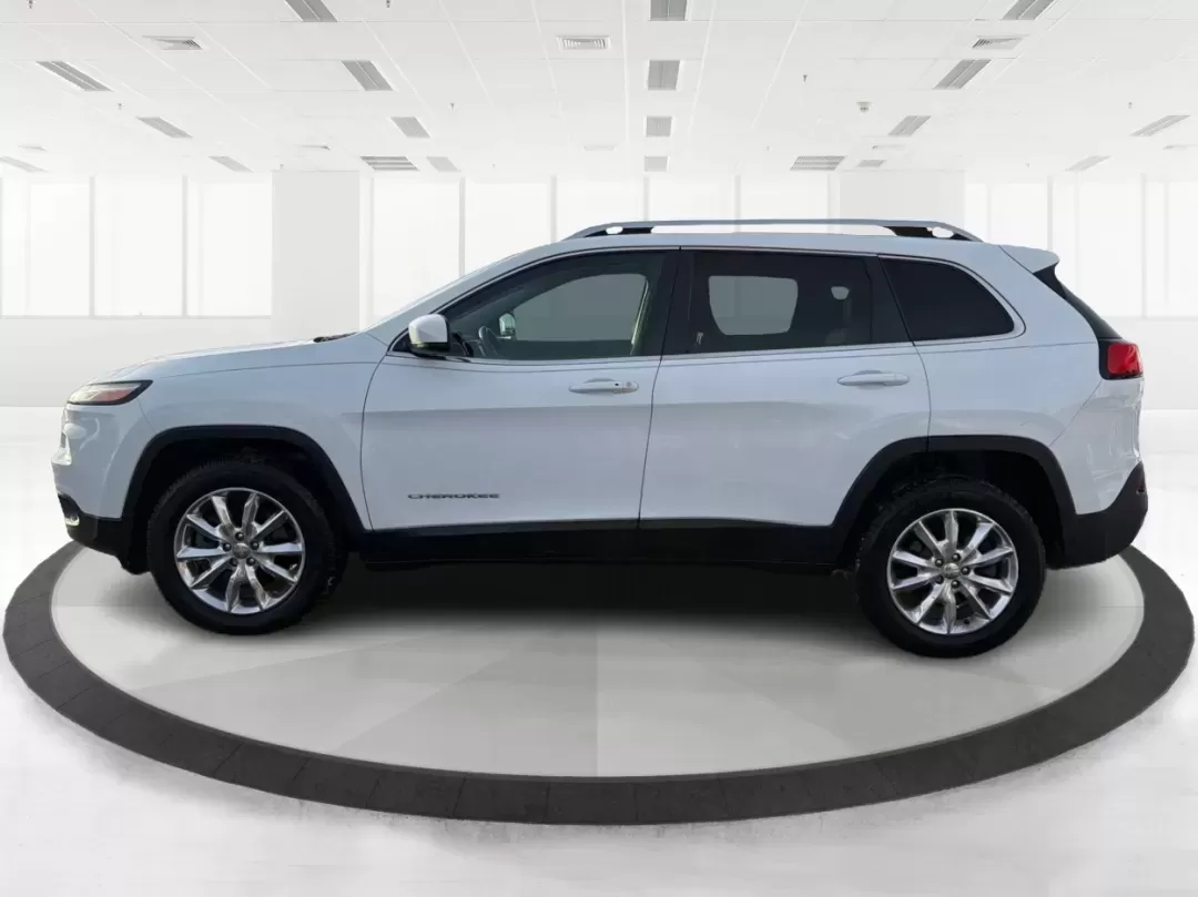 2014 Jeep Cherokee Limited (1C4PJMDS7EW) with an Other engine, located at 8750 N County Rd 25A, Piqua, OH, 45356, (937) 908-9800, 40.164391, -84.232513 - **Adventure Awaits in the 2014 Jeep Cherokee Limited Perfect for Families or Weekend Getaways!**<br /> <br /> Are you looking for a vehicle that's as versatile as your lifestyle? The 2014 Jeep Cherokee Limited, available at Advantage Car and Credit - Piqua, is your ticket to freedom on the open roa - Photo#5