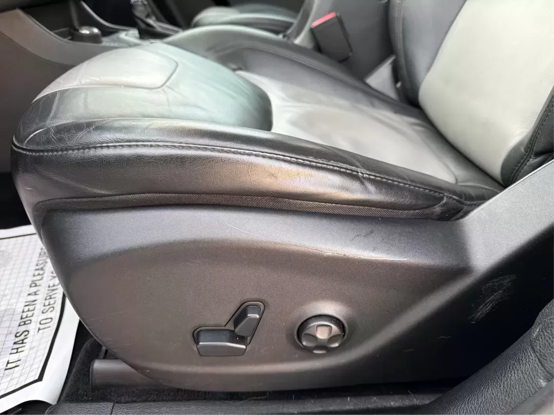 2014 Jeep Cherokee Limited (1C4PJMDS7EW) with an Other engine, located at 8750 N County Rd 25A, Piqua, OH, 45356, (937) 908-9800, 40.164391, -84.232513 - **Adventure Awaits in the 2014 Jeep Cherokee Limited Perfect for Families or Weekend Getaways!**<br /> <br /> Are you looking for a vehicle that's as versatile as your lifestyle? The 2014 Jeep Cherokee Limited, available at Advantage Car and Credit - Piqua, is your ticket to freedom on the open roa - Photo#18