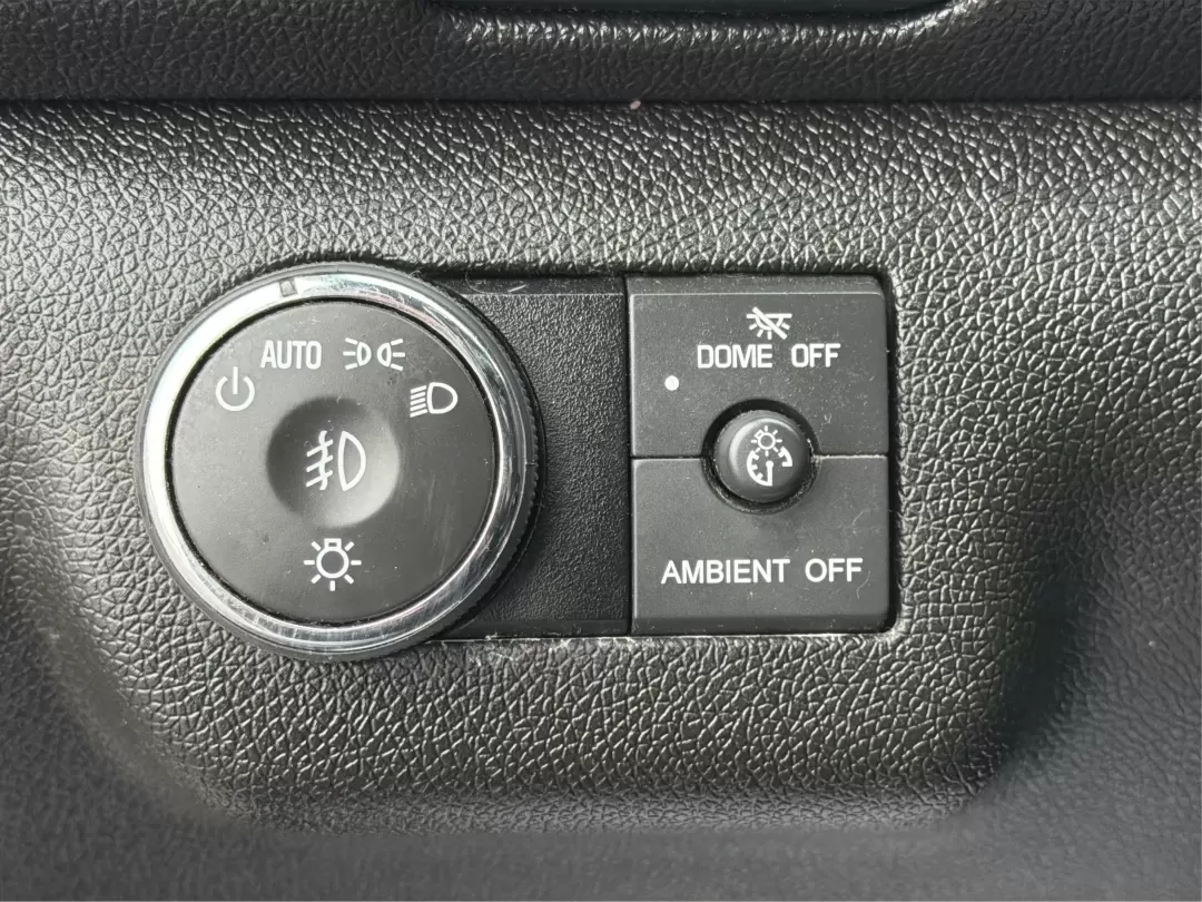 2017 Chevrolet Traverse 1LT (1GNKVGKD1HJ) with an 3.6L V-6 gasoline direct injection engine, located at 880 E. National Road, Vandalia, OH, 45377, (937) 908-9800, 39.891918, -84.183594 - **Adventure Awaits with the 2017 Chevrolet Traverse at Advantage Car and Credit!**<br /> <br /> Are you ready to elevate your family road trips or weekend adventures? Look no further than our stunning 2017 Chevrolet Traverse, available now at Advantage Car and Credit in Vandalia, OH. This spacious S - Photo#17