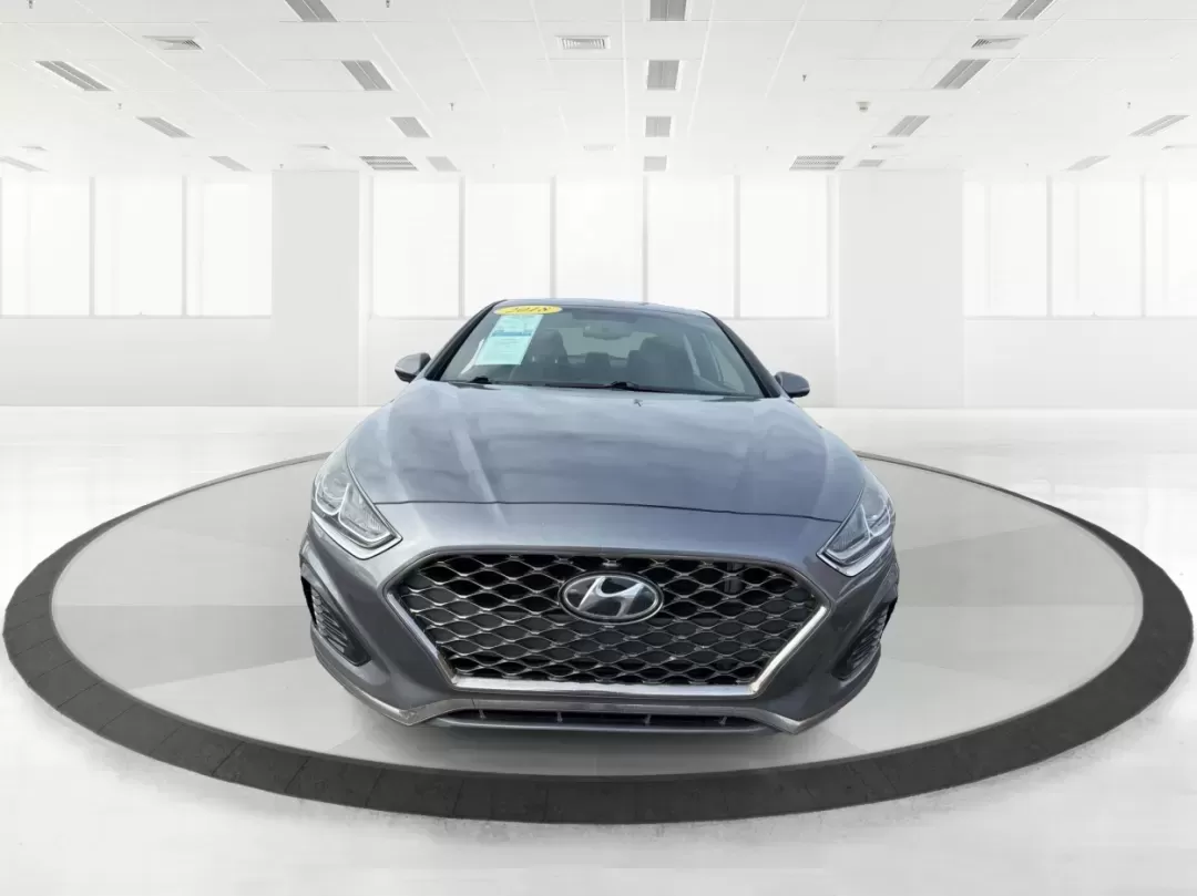 2018 Hyundai Sonata Sport (5NPE34AF6JH) with an 2.4L I-4 gasoline direct injection engine, located at 880 E. National Road, Vandalia, OH, 45377, (937) 908-9800, 39.891918, -84.183594 - **Discover the 2018 Hyundai Sonata Sport: Elevate Your Daily Commute in Style!**<br /> <br /> Are you seeking a vehicle that perfectly balances style, comfort, and reliability for your daily commute or family outings? Look no further than this stunning 2018 Hyundai Sonata Sport, available now at Adv - Photo#6