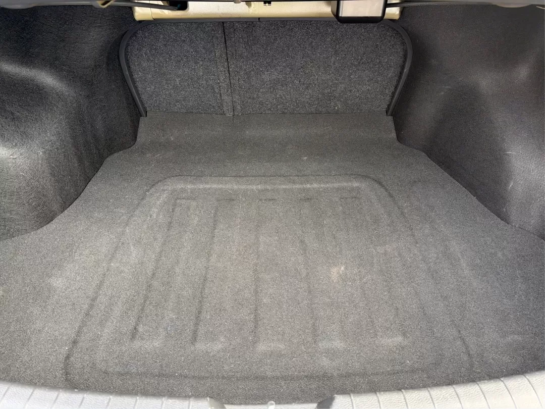 2018 Hyundai Sonata Sport (5NPE34AF6JH) with an 2.4L I-4 gasoline direct injection engine, located at 880 E. National Road, Vandalia, OH, 45377, (937) 908-9800, 39.891918, -84.183594 - **Discover the 2018 Hyundai Sonata Sport: Elevate Your Daily Commute in Style!**<br /> <br /> Are you seeking a vehicle that perfectly balances style, comfort, and reliability for your daily commute or family outings? Look no further than this stunning 2018 Hyundai Sonata Sport, available now at Adv - Photo#11