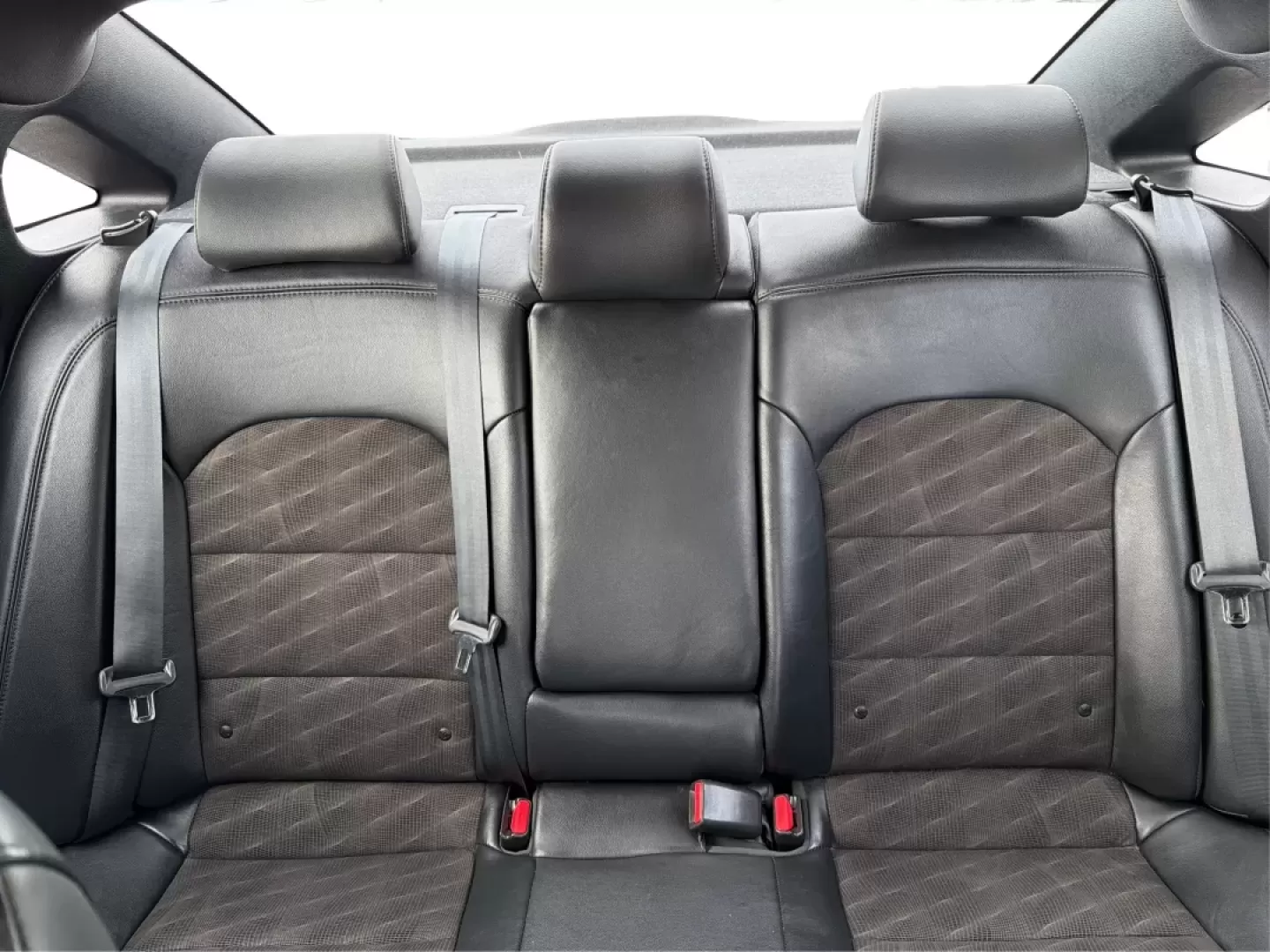 2018 Hyundai Sonata Sport (5NPE34AF6JH) with an 2.4L I-4 gasoline direct injection engine, located at 880 E. National Road, Vandalia, OH, 45377, (937) 908-9800, 39.891918, -84.183594 - **Discover the 2018 Hyundai Sonata Sport: Elevate Your Daily Commute in Style!**<br /> <br /> Are you seeking a vehicle that perfectly balances style, comfort, and reliability for your daily commute or family outings? Look no further than this stunning 2018 Hyundai Sonata Sport, available now at Adv - Photo#13