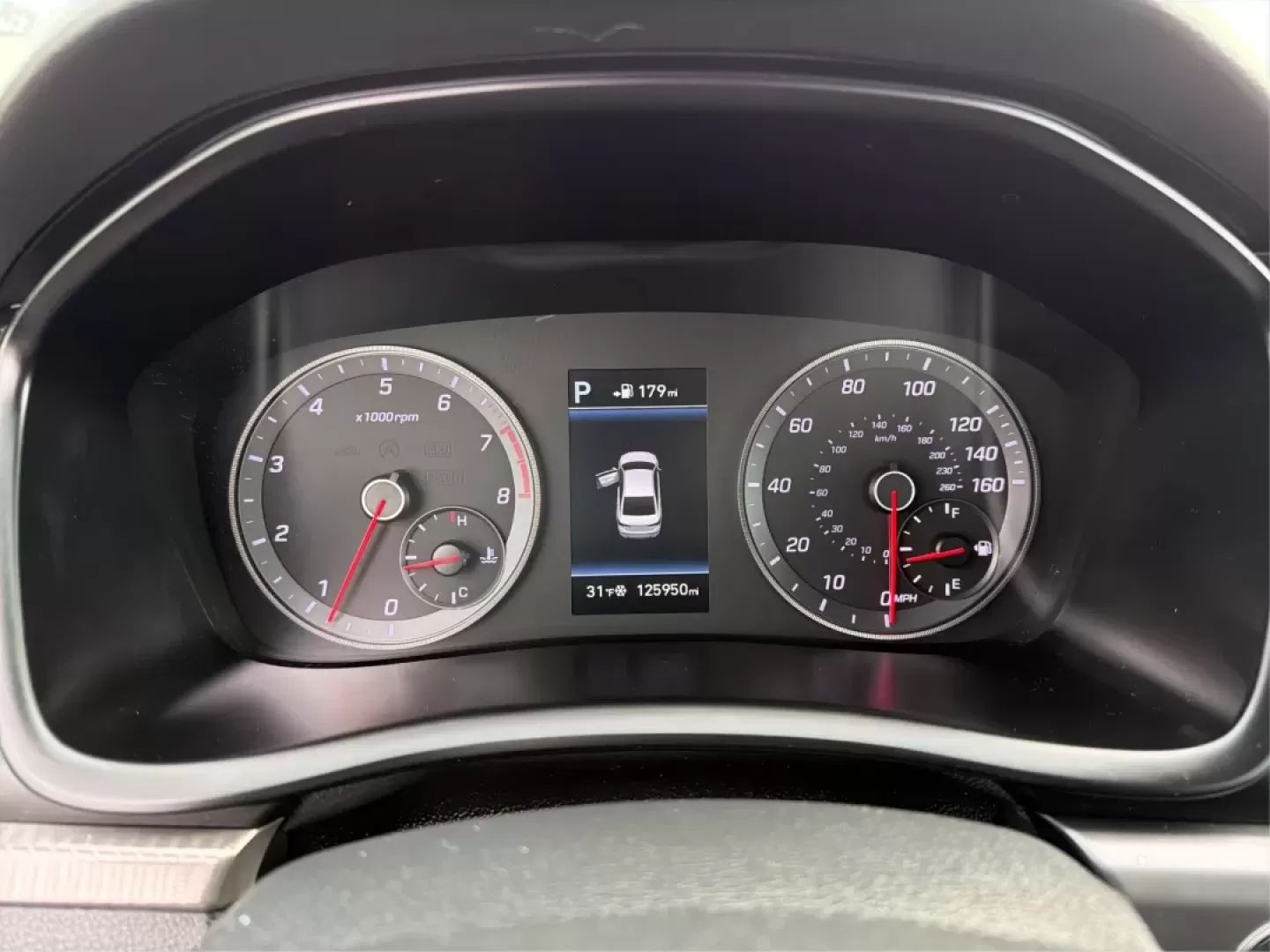 2018 Hyundai Sonata Sport (5NPE34AF6JH) with an 2.4L I-4 gasoline direct injection engine, located at 880 E. National Road, Vandalia, OH, 45377, (937) 908-9800, 39.891918, -84.183594 - **Discover the 2018 Hyundai Sonata Sport: Elevate Your Daily Commute in Style!**<br /> <br /> Are you seeking a vehicle that perfectly balances style, comfort, and reliability for your daily commute or family outings? Look no further than this stunning 2018 Hyundai Sonata Sport, available now at Adv - Photo#14