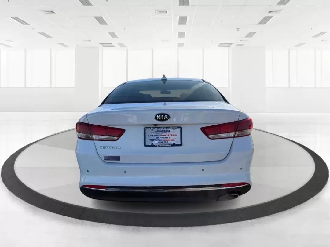 2018 Kia Optima LX (5XXGT4L39JG) with an Theta II 2.4L I-4 gasoline direct injection engine, located at 1951 S Dayton Lakeview Rd., New Carlisle, OH, 45344, (937) 908-9800, 39.890999, -84.050255 - Discover the perfect blend of style, comfort, and reliability with the 2018 Kia Optima LX, now available at Advantage Car and Credit in New Carlisle, OH. This sedan is designed for those who appreciate a smooth driving experience and high-end features, making it an ideal choice for budget-conscious - Photo#3