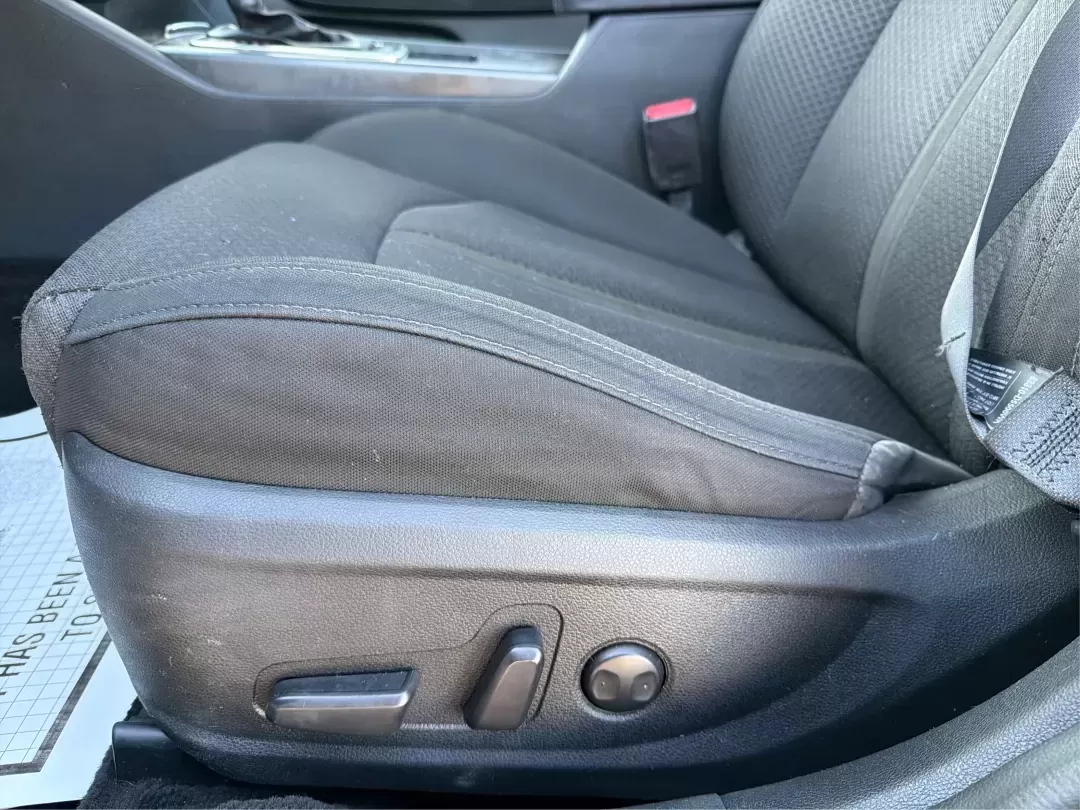 2018 Kia Optima LX (5XXGT4L39JG) with an Theta II 2.4L I-4 gasoline direct injection engine, located at 1951 S Dayton Lakeview Rd., New Carlisle, OH, 45344, (937) 908-9800, 39.890999, -84.050255 - Discover the perfect blend of style, comfort, and reliability with the 2018 Kia Optima LX, now available at Advantage Car and Credit in New Carlisle, OH. This sedan is designed for those who appreciate a smooth driving experience and high-end features, making it an ideal choice for budget-conscious - Photo#17