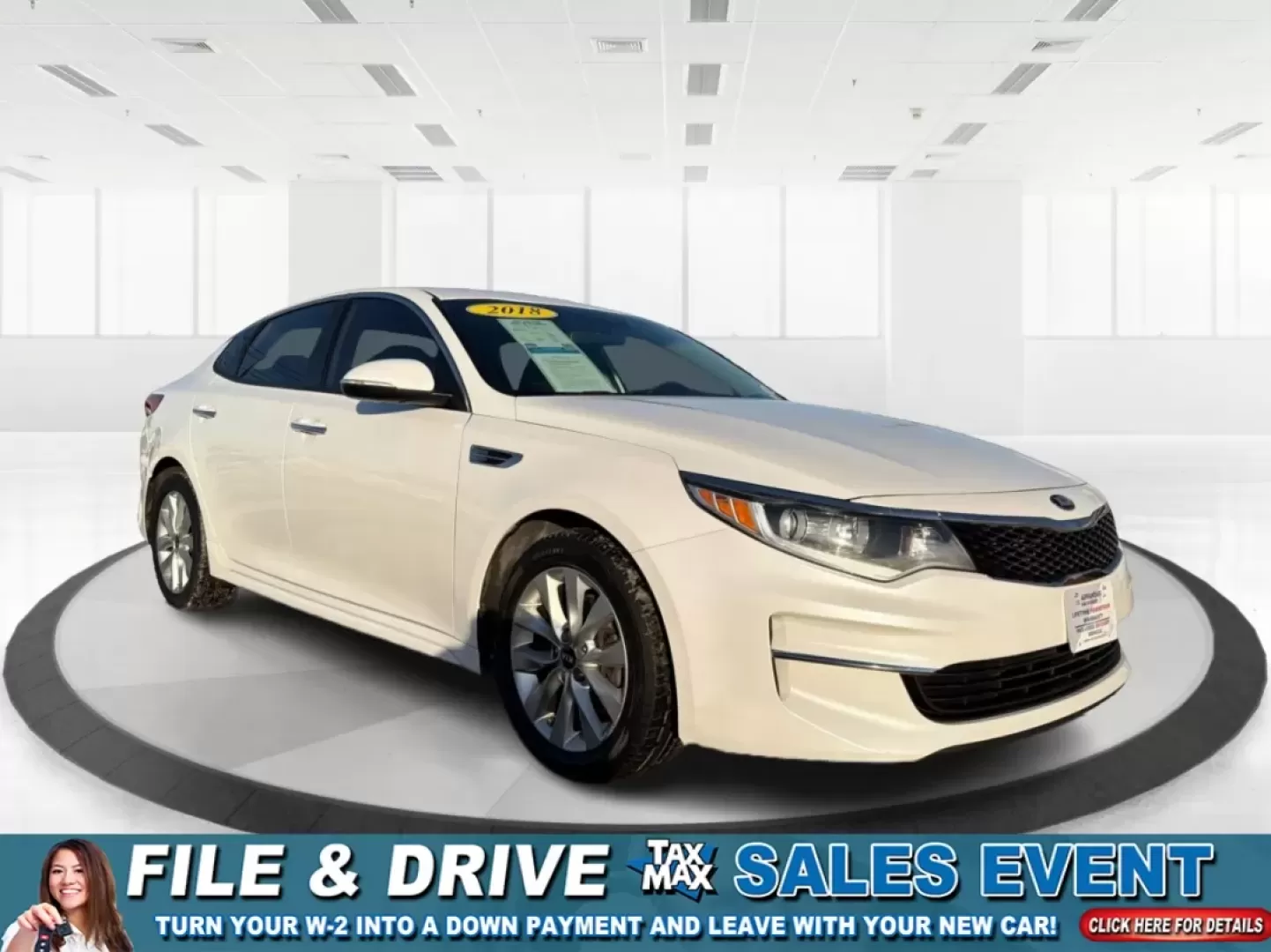 2018 Kia Optima LX (5XXGT4L39JG) with an Theta II 2.4L I-4 gasoline direct injection engine, 6A transmission, located at 1099 N County Rd 25A , Troy, OH, 45373, (937) 908-9800, 40.057079, -84.212883 - Discover the perfect blend of style, comfort, and reliability with the 2018 Kia Optima LX, now available at Advantage Car and Credit in New Carlisle, OH. This sedan is designed for those who appreciate a smooth driving experience and high-end features, making it an ideal choice for budget-conscious - Photo#0