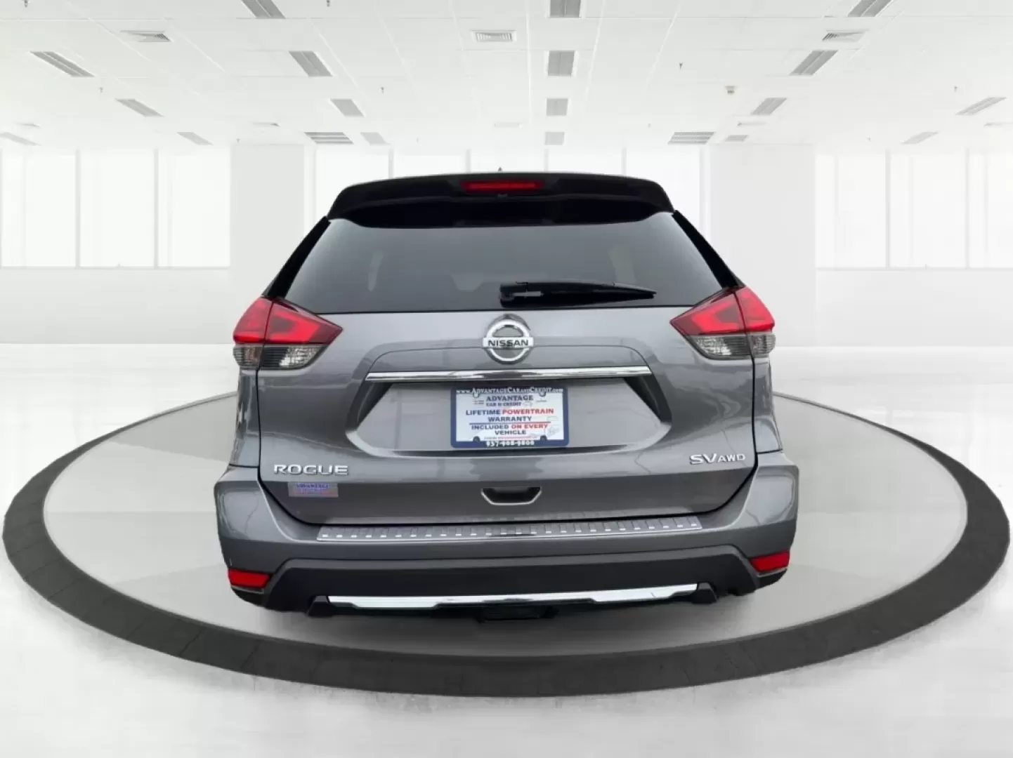 2017 Nissan Rogue (5N1AT2MV8HC) with an 2.5L I-4 DOHC engine, located at 401 Woodman Dr, Riverside, OH, 45431, (937) 908-9800, 39.760899, -84.123421 - **Adventure Awaits with the 2017 Nissan Rogue SV Perfect for Growing Families!**<br /> <br /> Are you in search of a reliable SUV that fits your active lifestyle? Look no further than this 2017 Nissan Rogue SV, available now at Advantage Car and Credit - Troy! This spacious sport utility vehicle is - Photo#3