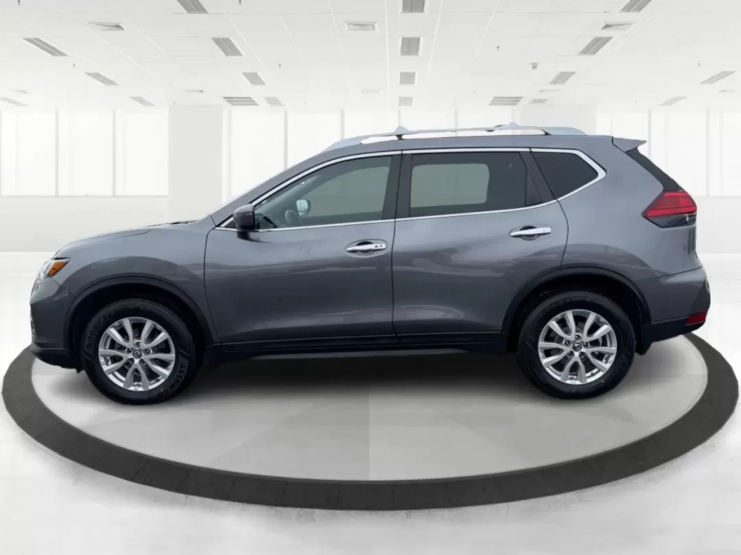 2017 Nissan Rogue SV (5N1AT2MV8HC) with an 2.5L I-4 DOHC engine, located at 1099 N County Rd 25A , Troy, OH, 45373, (937) 908-9800, 40.057079, -84.212883 - **Adventure Awaits with the 2017 Nissan Rogue SV Perfect for Growing Families!**<br /> <br /> Are you in search of a reliable SUV that fits your active lifestyle? Look no further than this 2017 Nissan Rogue SV, available now at Advantage Car and Credit - Troy! This spacious sport utility vehicle is - Photo#5