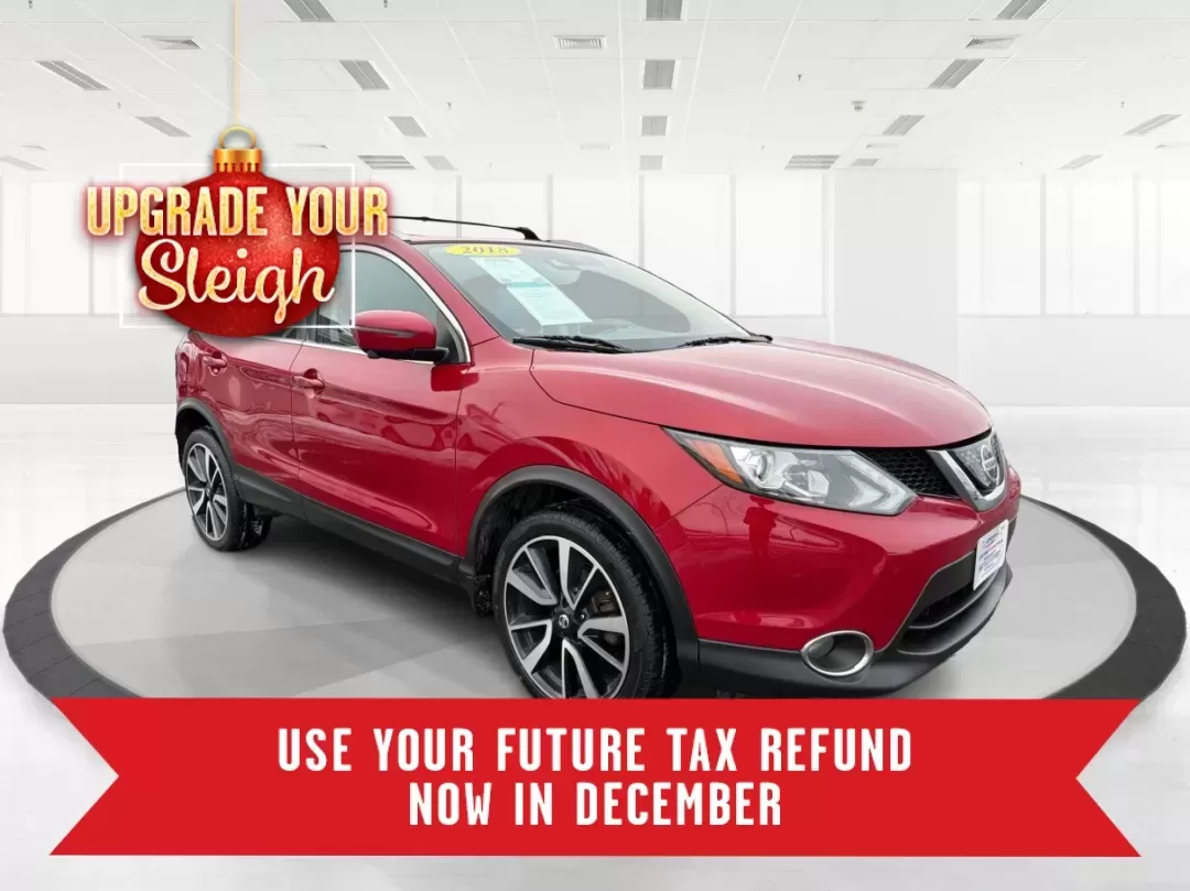 2018 Nissan Rogue SL (JN1BJ1CRXJW) with an 2L I-4 gasoline direct injection engine, located at 1184 Kauffman Ave, Fairborn, OH, 45324, (937) 908-9800, 39.807072, -84.030914 - **Adventure Awaits with the 2018 Nissan Rogue SL at Advantage Car and Credit - Fairborn!**<br /> <br /> Are you ready to elevate your driving experience and create unforgettable memories on the road? The 2018 Nissan Rogue SL is the ideal companion for growing families, weekend adventurers, or anyone - Photo#0