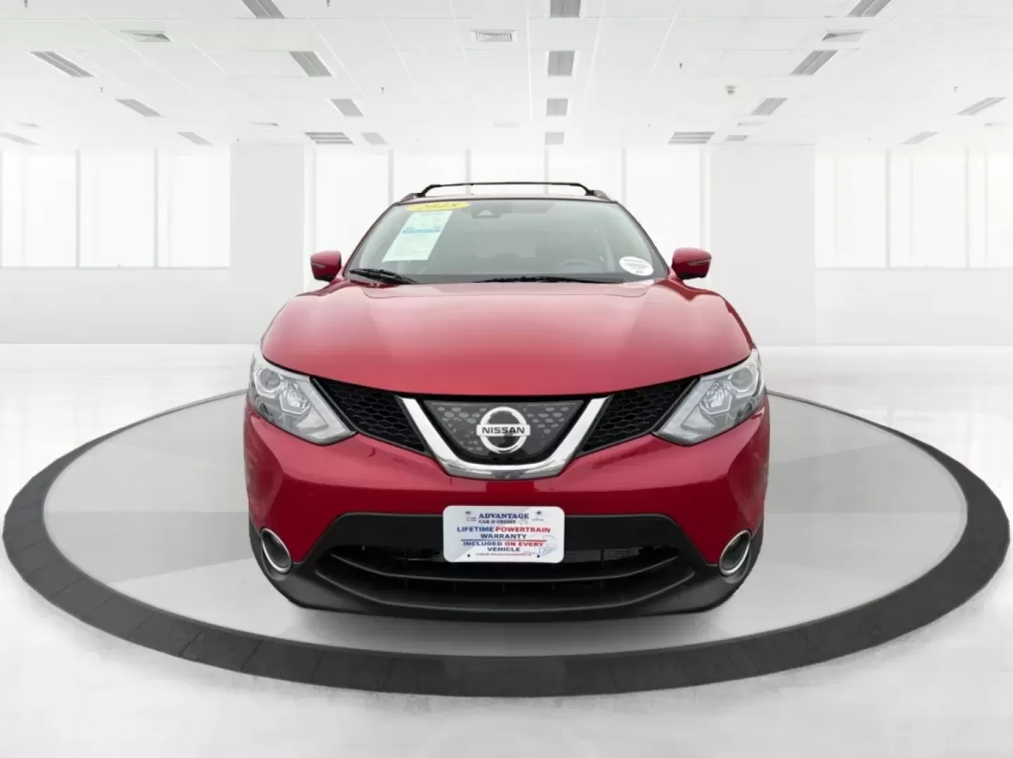 2018 Nissan Rogue SL (JN1BJ1CRXJW) with an 2L I-4 gasoline direct injection engine, located at 1184 Kauffman Ave, Fairborn, OH, 45324, (937) 908-9800, 39.807072, -84.030914 - 2018 Nissan Rogue SL - Photo#7