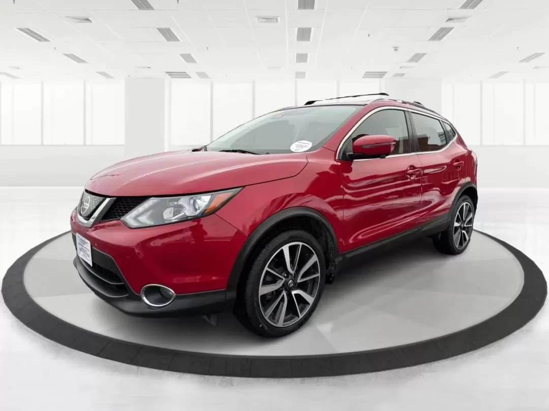 2018 Nissan Rogue SL (JN1BJ1CRXJW) with an 2L I-4 gasoline direct injection engine, located at 1184 Kauffman Ave, Fairborn, OH, 45324, (937) 908-9800, 39.807072, -84.030914 - **Adventure Awaits with the 2018 Nissan Rogue SL at Advantage Car and Credit - Fairborn!**<br /> <br /> Are you ready to elevate your driving experience and create unforgettable memories on the road? The 2018 Nissan Rogue SL is the ideal companion for growing families, weekend adventurers, or anyone - Photo#8