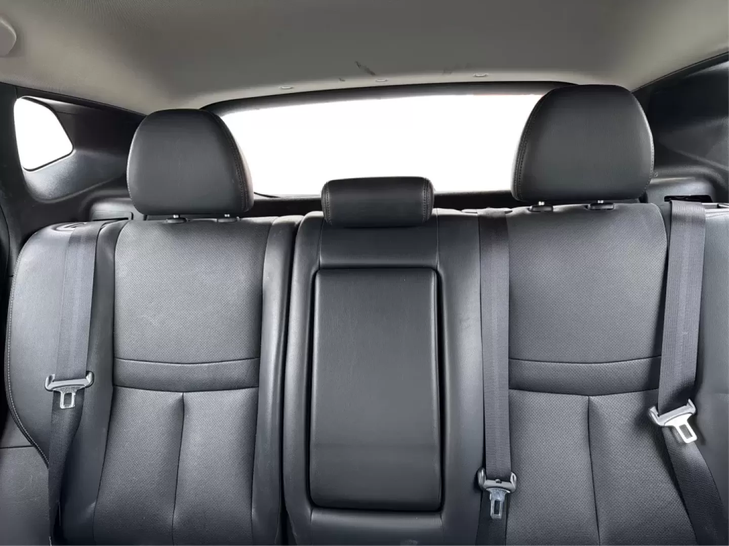 2018 Nissan Rogue SL (JN1BJ1CRXJW) with an 2L I-4 gasoline direct injection engine, located at 1184 Kauffman Ave, Fairborn, OH, 45324, (937) 908-9800, 39.807072, -84.030914 - 2018 Nissan Rogue SL - Photo#14