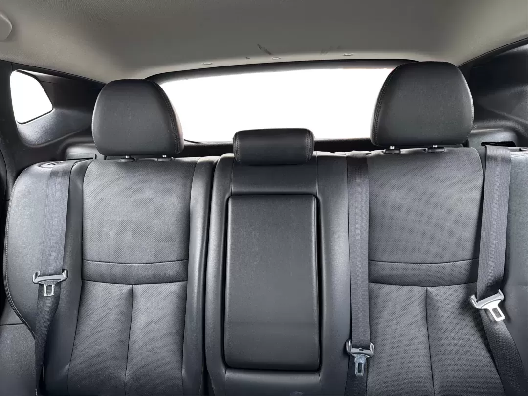 2018 Nissan Rogue SL (JN1BJ1CRXJW) with an 2L I-4 gasoline direct injection engine, located at 1184 Kauffman Ave, Fairborn, OH, 45324, (937) 908-9800, 39.807072, -84.030914 - **Adventure Awaits with the 2018 Nissan Rogue SL at Advantage Car and Credit - Fairborn!**<br /> <br /> Are you ready to elevate your driving experience and create unforgettable memories on the road? The 2018 Nissan Rogue SL is the ideal companion for growing families, weekend adventurers, or anyone - Photo#14