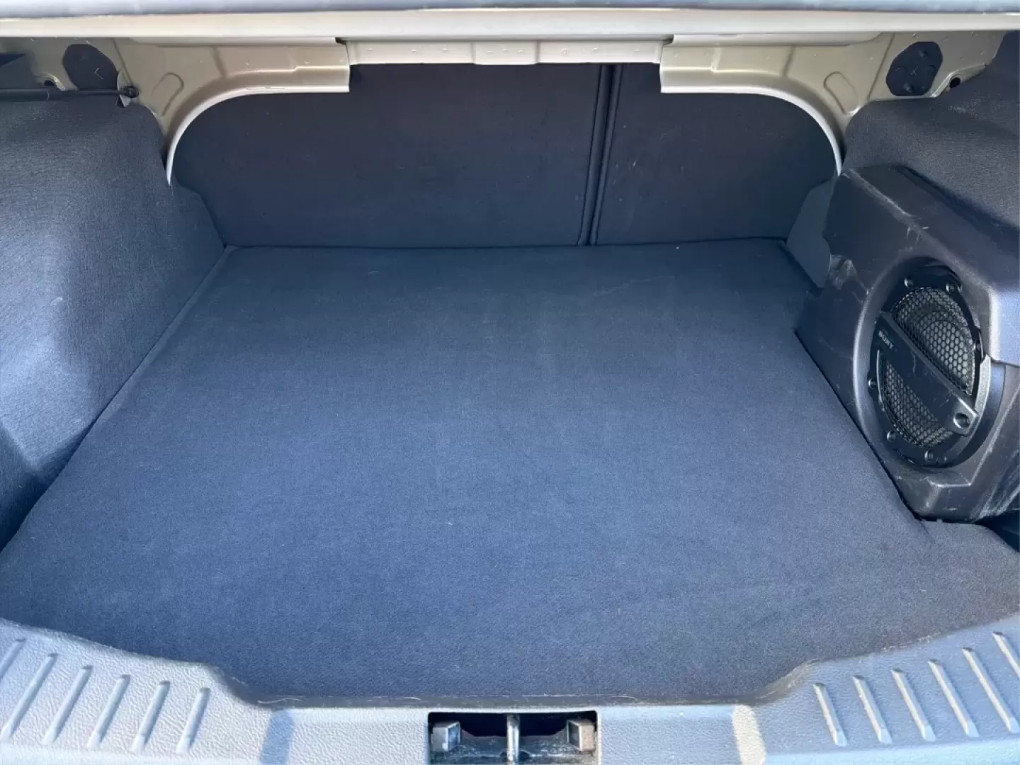 2012 Ford Focus SEL (1FAHP3H28CL) with an 2L I-4 gasoline direct injection engine, 6-Speed Automatic transmission, located at 8750 N County Rd 25A, Piqua, OH, 45356, (937) 908-9800, 40.164391, -84.232513 - ### Experience Comfort and Convenience with the 2012 Ford Focus SEL at Advantage Car and Credit - Piqua<br /> <br /> Are you searching for a reliable vehicle that perfectly complements your busy lifestyle? Whether you're commuting to work, running errands around Piqua, or planning a family road trip - Photo#12