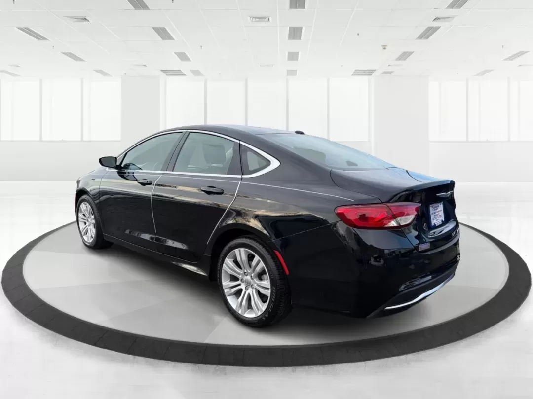 2015 Chrysler 200 Limited (1C3CCCAB3FN) with an 2.4L L4 DOHC 16V engine, 9-Speed Automatic transmission, located at 1951 S Dayton Lakeview Rd., New Carlisle, OH, 45344, (937) 908-9800, 39.890999, -84.050255 - **Elevate Your Everyday Commute with the 2015 Chrysler 200 Limited**<br /> <br /> Are you searching for a stylish and reliable sedan that can effortlessly handle your daily commutes and weekend adventures? Look no further than this stunning 2015 Chrysler 200 Limited, available now at Advantage Car a - Photo#4