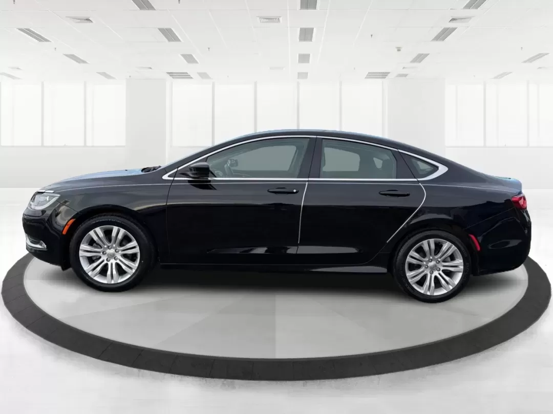 2015 Chrysler 200 Limited (1C3CCCAB3FN) with an 2.4L L4 DOHC 16V engine, 9-Speed Automatic transmission, located at 1951 S Dayton Lakeview Rd., New Carlisle, OH, 45344, (937) 908-9800, 39.890999, -84.050255 - **Elevate Your Everyday Commute with the 2015 Chrysler 200 Limited**<br /> <br /> Are you searching for a stylish and reliable sedan that can effortlessly handle your daily commutes and weekend adventures? Look no further than this stunning 2015 Chrysler 200 Limited, available now at Advantage Car a - Photo#5