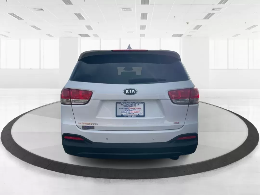 2017 Kia Sorento 2.4L LX (5XYPG4A37HG) with an 2.4L I-4 gasoline direct injection engine, located at 1951 S Dayton Lakeview Rd., New Carlisle, OH, 45344, (937) 908-9800, 39.890999, -84.050255 - **Adventure Awaits: Drive Home the 2017 Kia Sorento LX from Advantage Car and Credit!**<br /> <br /> Are you ready to embark on weekend adventures, family road trips, or daily commutes? The 2017 Kia Sorento LX, available at Advantage Car and Credit in New Carlisle, OH, is the perfect companion for e - Photo#3