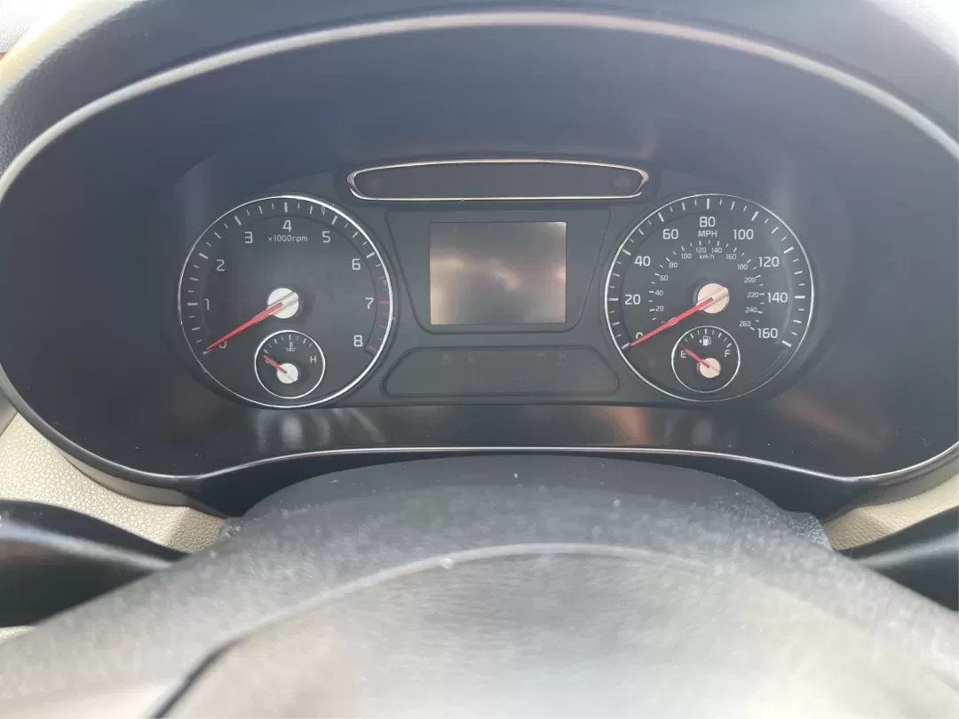 2017 Kia Sorento 2.4L LX (5XYPG4A37HG) with an 2.4L I-4 gasoline direct injection engine, located at 1951 S Dayton Lakeview Rd., New Carlisle, OH, 45344, (937) 908-9800, 39.890999, -84.050255 - **Adventure Awaits: Drive Home the 2017 Kia Sorento LX from Advantage Car and Credit!**<br /> <br /> Are you ready to embark on weekend adventures, family road trips, or daily commutes? The 2017 Kia Sorento LX, available at Advantage Car and Credit in New Carlisle, OH, is the perfect companion for e - Photo#14