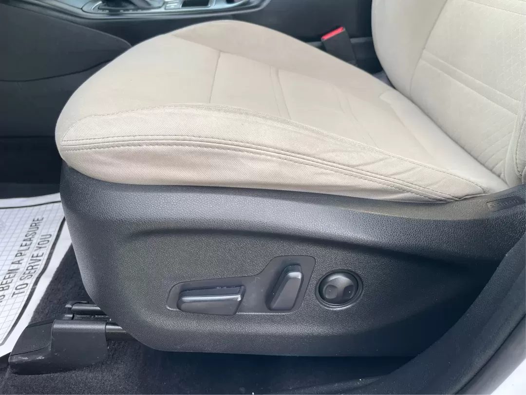 2017 Kia Sorento 2.4L LX (5XYPG4A37HG) with an 2.4L I-4 gasoline direct injection engine, located at 1951 S Dayton Lakeview Rd., New Carlisle, OH, 45344, (937) 908-9800, 39.890999, -84.050255 - **Adventure Awaits: Drive Home the 2017 Kia Sorento LX from Advantage Car and Credit!**<br /> <br /> Are you ready to embark on weekend adventures, family road trips, or daily commutes? The 2017 Kia Sorento LX, available at Advantage Car and Credit in New Carlisle, OH, is the perfect companion for e - Photo#17