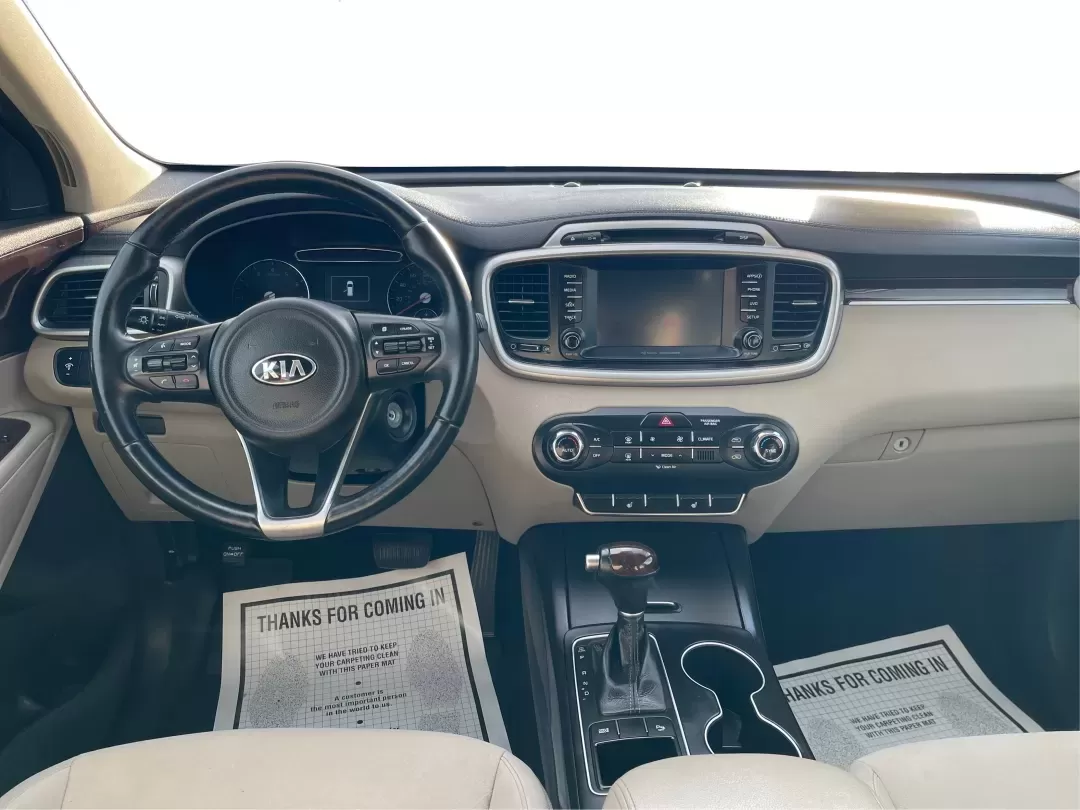 2017 Kia Sorento 2.4L LX (5XYPG4A37HG) with an 2.4L I-4 gasoline direct injection engine, located at 1951 S Dayton Lakeview Rd., New Carlisle, OH, 45344, (937) 908-9800, 39.890999, -84.050255 - **Adventure Awaits: Drive Home the 2017 Kia Sorento LX from Advantage Car and Credit!**<br /> <br /> Are you ready to embark on weekend adventures, family road trips, or daily commutes? The 2017 Kia Sorento LX, available at Advantage Car and Credit in New Carlisle, OH, is the perfect companion for e - Photo#20