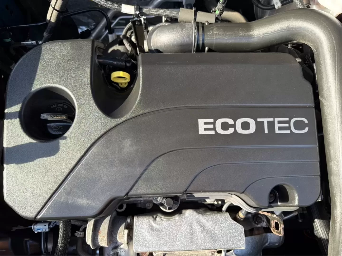 2022 Chevrolet Equinox AWD 1FL (2GNAX5EV4N6) with an 1.5L I-4 gasoline direct injection engine, 6A transmission, located at 8750 N County Rd 25A, Piqua, OH, 45356, (937) 908-9800, 40.164391, -84.232513 - **Discover Your Next Adventure with the 2022 Chevrolet Equinox at Advantage Car and Credit - New Carlisle!**<br /> <br /> If you're in the market for a versatile SUV that effortlessly blends family-friendly features with modern technology, look no further than this stunning 2022 Chevrolet Equinox. P - Photo#11