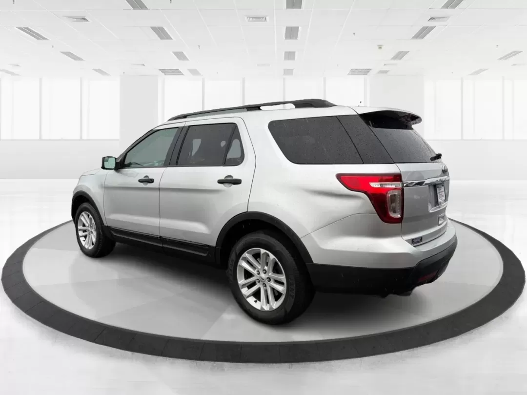 2015 Ford Explorer Base (1FM5K8B82FG) with an Other engine, located at 8750 N County Rd 25A, Piqua, OH, 45356, (937) 908-9800, 40.164391, -84.232513 - **Adventure Awaits: Explore New Horizons with the 2015 Ford Explorer from Advantage Car and Credit - Piqua!**<br /> <br /> Are you ready to elevate your driving experience and embrace life's adventures? Whether you're planning family outings, commuting to work, or embarking on weekend getaways, the - Photo#4