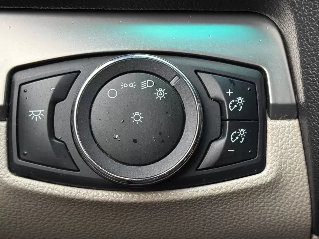 2015 Ford Explorer Base (1FM5K8B82FG) with an Other engine, located at 8750 N County Rd 25A, Piqua, OH, 45356, (937) 908-9800, 40.164391, -84.232513 - **Adventure Awaits: Explore New Horizons with the 2015 Ford Explorer from Advantage Car and Credit - Piqua!**<br /> <br /> Are you ready to elevate your driving experience and embrace life's adventures? Whether you're planning family outings, commuting to work, or embarking on weekend getaways, the - Photo#17