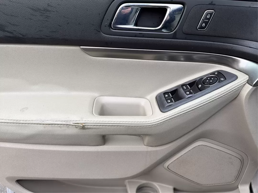 2015 Ford Explorer Base (1FM5K8B82FG) with an Other engine, located at 8750 N County Rd 25A, Piqua, OH, 45356, (937) 908-9800, 40.164391, -84.232513 - **Adventure Awaits: Explore New Horizons with the 2015 Ford Explorer from Advantage Car and Credit - Piqua!**<br /> <br /> Are you ready to elevate your driving experience and embrace life's adventures? Whether you're planning family outings, commuting to work, or embarking on weekend getaways, the - Photo#19