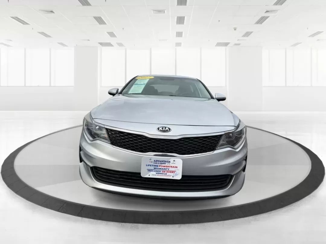 2017 Kia Optima LX (5XXGT4L31HG) with an Theta II 2.4L I-4 gasoline direct injection engine, located at 8750 N County Rd 25A, Piqua, OH, 45356, (937) 908-9800, 40.164391, -84.232513 - Are you ready to elevate your daily drive while embracing a lifestyle of convenience and reliability? Look no further than this stunning 2017 Kia Optima LX, available now at Advantage Car and Credit in Piqua, OH! This sedan is perfect for budget-conscious buyers seeking an efficient and stylish vehi - Photo#7