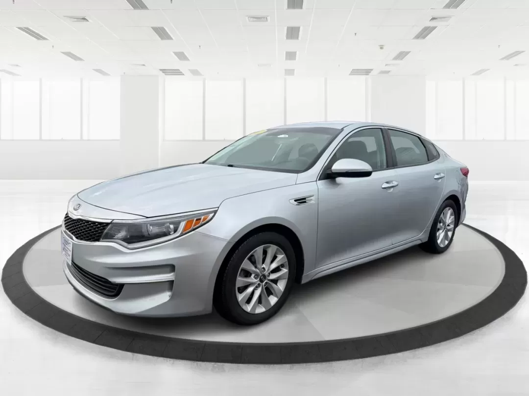 2017 Kia Optima LX (5XXGT4L31HG) with an Theta II 2.4L I-4 gasoline direct injection engine, located at 8750 N County Rd 25A, Piqua, OH, 45356, (937) 908-9800, 40.164391, -84.232513 - Are you ready to elevate your daily drive while embracing a lifestyle of convenience and reliability? Look no further than this stunning 2017 Kia Optima LX, available now at Advantage Car and Credit in Piqua, OH! This sedan is perfect for budget-conscious buyers seeking an efficient and stylish vehi - Photo#8