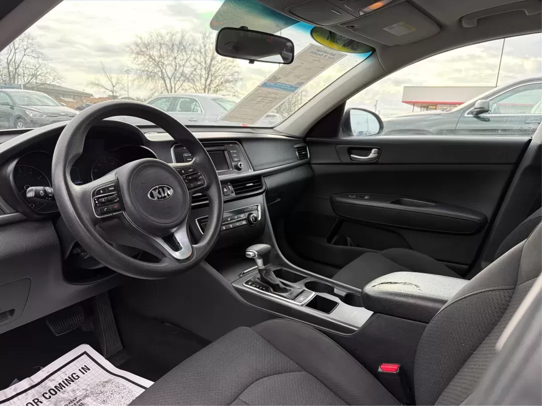 2017 Kia Optima LX (5XXGT4L31HG) with an Theta II 2.4L I-4 gasoline direct injection engine, located at 8750 N County Rd 25A, Piqua, OH, 45356, (937) 908-9800, 40.164391, -84.232513 - Are you ready to elevate your daily drive while embracing a lifestyle of convenience and reliability? Look no further than this stunning 2017 Kia Optima LX, available now at Advantage Car and Credit in Piqua, OH! This sedan is perfect for budget-conscious buyers seeking an efficient and stylish vehi - Photo#9