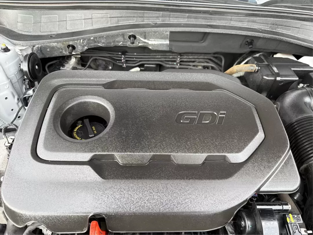 2017 Kia Optima LX (5XXGT4L31HG) with an Theta II 2.4L I-4 gasoline direct injection engine, located at 8750 N County Rd 25A, Piqua, OH, 45356, (937) 908-9800, 40.164391, -84.232513 - Are you ready to elevate your daily drive while embracing a lifestyle of convenience and reliability? Look no further than this stunning 2017 Kia Optima LX, available now at Advantage Car and Credit in Piqua, OH! This sedan is perfect for budget-conscious buyers seeking an efficient and stylish vehi - Photo#11