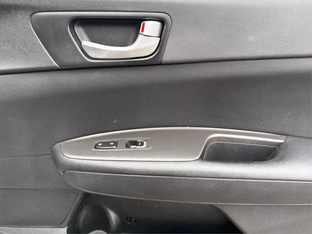 2017 Kia Optima LX (5XXGT4L31HG) with an Theta II 2.4L I-4 gasoline direct injection engine, located at 8750 N County Rd 25A, Piqua, OH, 45356, (937) 908-9800, 40.164391, -84.232513 - Are you ready to elevate your daily drive while embracing a lifestyle of convenience and reliability? Look no further than this stunning 2017 Kia Optima LX, available now at Advantage Car and Credit in Piqua, OH! This sedan is perfect for budget-conscious buyers seeking an efficient and stylish vehi - Photo#18