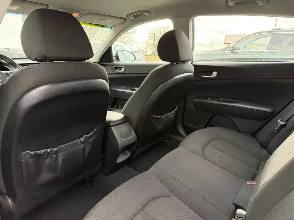 2017 Kia Optima LX (5XXGT4L31HG) with an Theta II 2.4L I-4 gasoline direct injection engine, 6A transmission, located at 880 E. National Road, Vandalia, OH, 45377, (937) 908-9800, 39.891918, -84.183594 - Are you ready to elevate your daily drive while embracing a lifestyle of convenience and reliability? Look no further than this stunning 2017 Kia Optima LX, available now at Advantage Car and Credit in Piqua, OH! This sedan is perfect for budget-conscious buyers seeking an efficient and stylish vehi - Photo#10