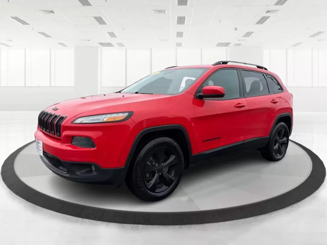 2018 Jeep Cherokee Limited 4x4 (1C4PJMDB4JD) with an Other engine, located at 1951 S Dayton Lakeview Rd., New Carlisle, OH, 45344, (937) 908-9800, 39.890999, -84.050255 - **Adventure Awaits with the 2018 Jeep Cherokee Limited 4x4!**<br /> <br /> Are you ready to elevate your daily drive or embark on unforgettable weekend adventures? Look no further than this stunning 2018 Jeep Cherokee Limited 4x4, now available at Advantage Car and Credit, your trusted Buy Here Pay - Photo#8