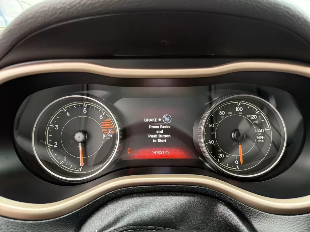 2018 Jeep Cherokee Limited 4x4 (1C4PJMDB4JD) with an Other engine, located at 1951 S Dayton Lakeview Rd., New Carlisle, OH, 45344, (937) 908-9800, 39.890999, -84.050255 - **Adventure Awaits with the 2018 Jeep Cherokee Limited 4x4!**<br /> <br /> Are you ready to elevate your daily drive or embark on unforgettable weekend adventures? Look no further than this stunning 2018 Jeep Cherokee Limited 4x4, now available at Advantage Car and Credit, your trusted Buy Here Pay - Photo#14