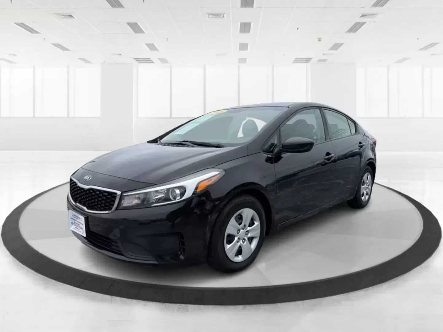 2018 Kia Forte LX (3KPFK4A71JE) with an 2L I-4 DOHC engine, located at 1951 S Dayton Lakeview Rd., New Carlisle, OH, 45344, (937) 908-9800, 39.890999, -84.050255 - **Discover Your Next Adventure with the 2018 Kia Forte at Advantage Car and Credit!**<br /> <br /> Are you in the market for a reliable and stylish sedan that accommodates your busy lifestyle? Look no further than this stunning 2018 Kia Forte LX, available now at Advantage Car and Credit in New Carl - Photo#8