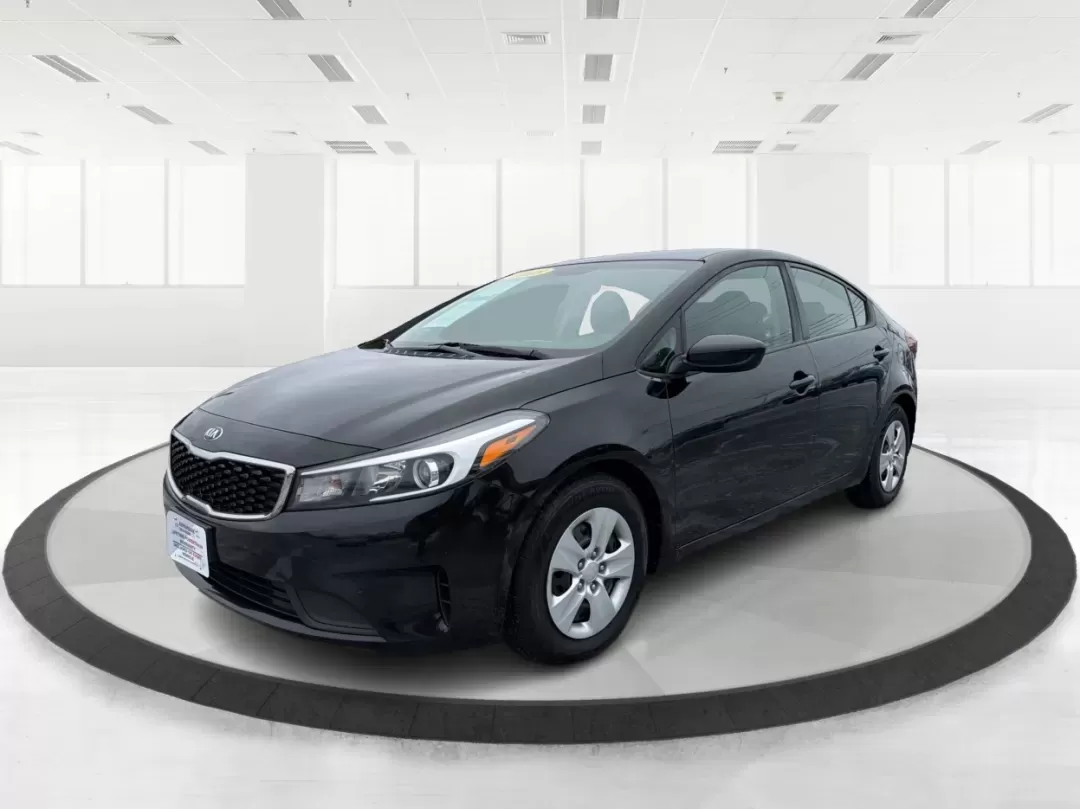 2018 Kia Forte LX (3KPFK4A71JE) with an 2L I-4 DOHC engine, located at 1951 S Dayton Lakeview Rd., New Carlisle, OH, 45344, (937) 908-9800, 39.890999, -84.050255 - **Discover Your Next Adventure with the 2018 Kia Forte at Advantage Car and Credit!**<br /> <br /> Are you in the market for a reliable and stylish sedan that accommodates your busy lifestyle? Look no further than this stunning 2018 Kia Forte LX, available now at Advantage Car and Credit in New Carl - Photo#8
