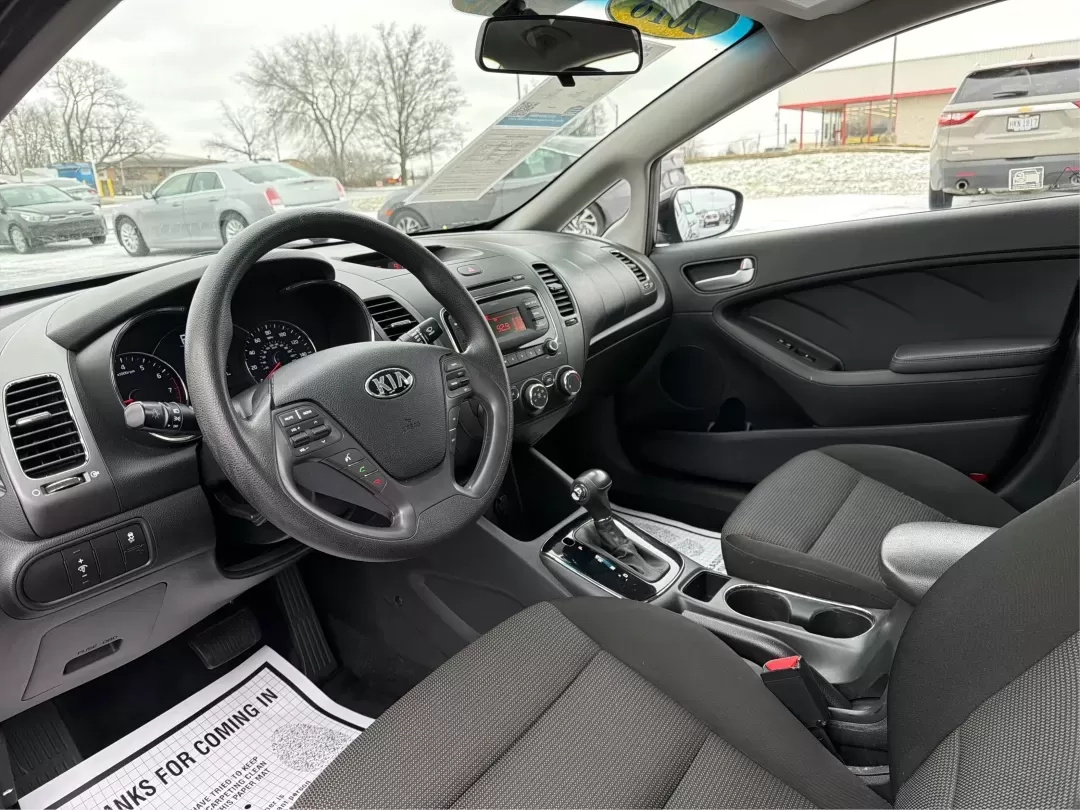 2018 Kia Forte LX (3KPFK4A71JE) with an 2L I-4 DOHC engine, located at 1951 S Dayton Lakeview Rd., New Carlisle, OH, 45344, (937) 908-9800, 39.890999, -84.050255 - **Discover Your Next Adventure with the 2018 Kia Forte at Advantage Car and Credit!**<br /> <br /> Are you in the market for a reliable and stylish sedan that accommodates your busy lifestyle? Look no further than this stunning 2018 Kia Forte LX, available now at Advantage Car and Credit in New Carl - Photo#9