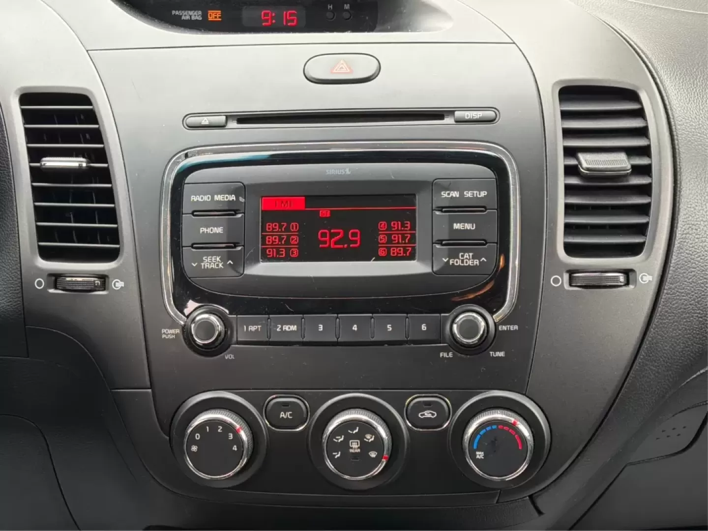 2018 Kia Forte LX (3KPFK4A71JE) with an 2L I-4 DOHC engine, located at 1951 S Dayton Lakeview Rd., New Carlisle, OH, 45344, (937) 908-9800, 39.890999, -84.050255 - **Discover Your Next Adventure with the 2018 Kia Forte at Advantage Car and Credit!**<br /> <br /> Are you in the market for a reliable and stylish sedan that accommodates your busy lifestyle? Look no further than this stunning 2018 Kia Forte LX, available now at Advantage Car and Credit in New Carl - Photo#13