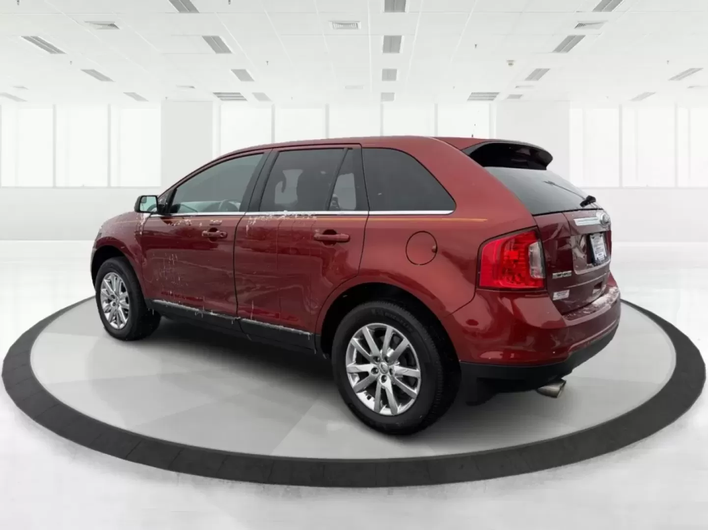 2014 Ford Edge Limited (2FMDK4KC2EB) with an 3.5L V-6 DOHC engine, located at 8750 N County Rd 25A, Piqua, OH, 45356, (937) 908-9800, 40.164391, -84.232513 - **Discover the Perfect Family SUV for Your Next Adventure: 2014 Ford Edge Limited at Advantage Car and Credit - Piqua!**<br /> <br /> Are you searching for a versatile and stylish vehicle that can accommodate your growing family's needs while also providing the comfort and style you crave? Look no f - Photo#4