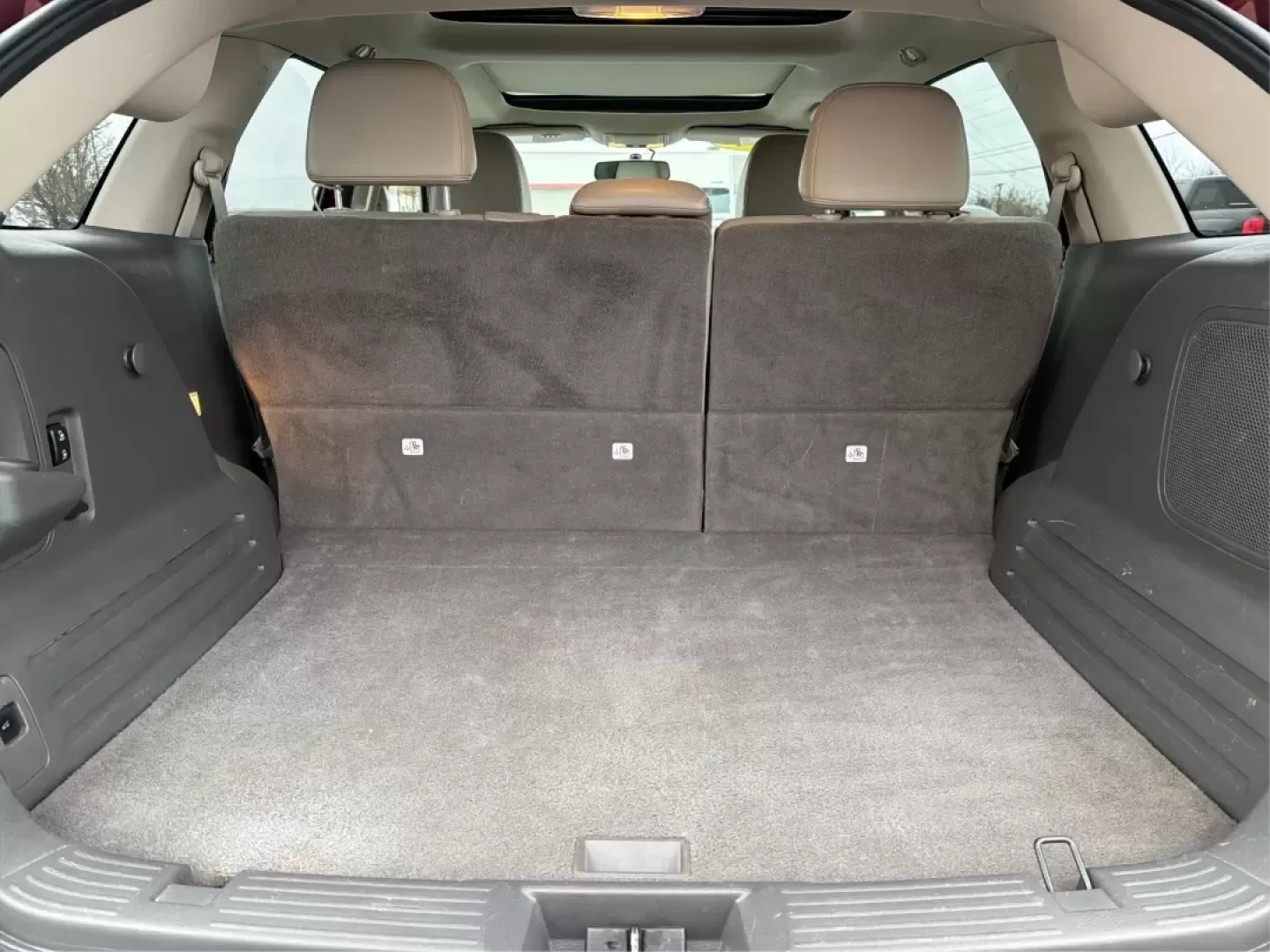 2014 Ford Edge Limited (2FMDK4KC2EB) with an 3.5L V-6 DOHC engine, located at 8750 N County Rd 25A, Piqua, OH, 45356, (937) 908-9800, 40.164391, -84.232513 - **Discover the Perfect Family SUV for Your Next Adventure: 2014 Ford Edge Limited at Advantage Car and Credit - Piqua!**<br /> <br /> Are you searching for a versatile and stylish vehicle that can accommodate your growing family's needs while also providing the comfort and style you crave? Look no f - Photo#12