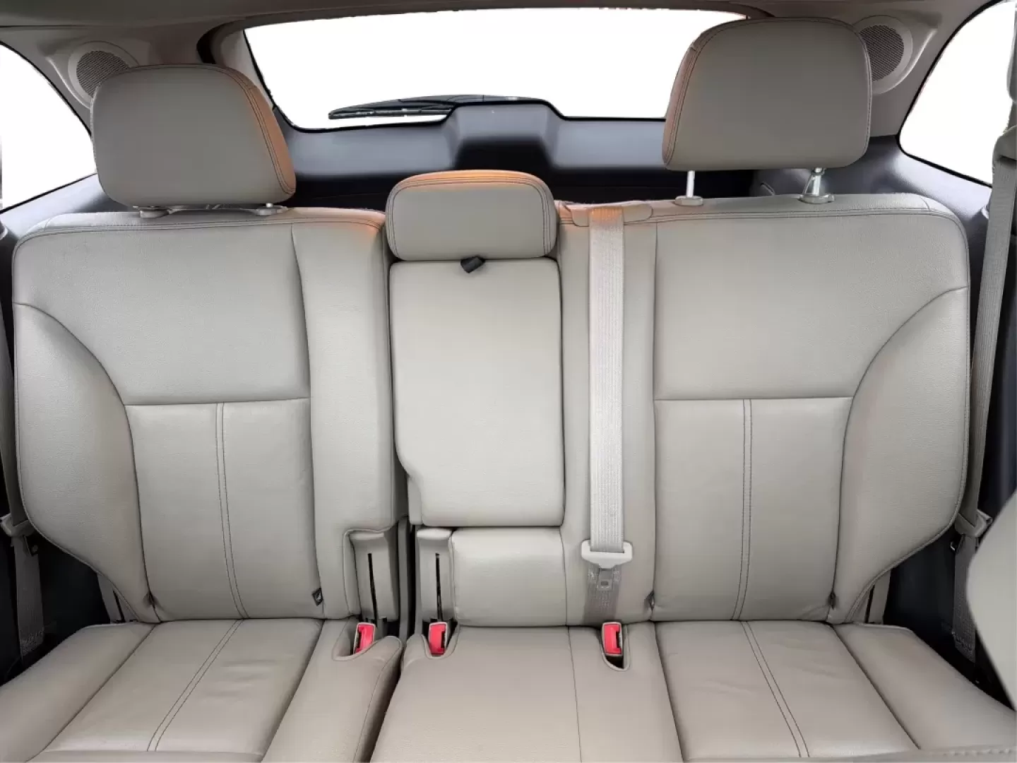 2014 Ford Edge Limited (2FMDK4KC2EB) with an 3.5L V-6 DOHC engine, located at 8750 N County Rd 25A, Piqua, OH, 45356, (937) 908-9800, 40.164391, -84.232513 - **Discover the Perfect Family SUV for Your Next Adventure: 2014 Ford Edge Limited at Advantage Car and Credit - Piqua!**<br /> <br /> Are you searching for a versatile and stylish vehicle that can accommodate your growing family's needs while also providing the comfort and style you crave? Look no f - Photo#14