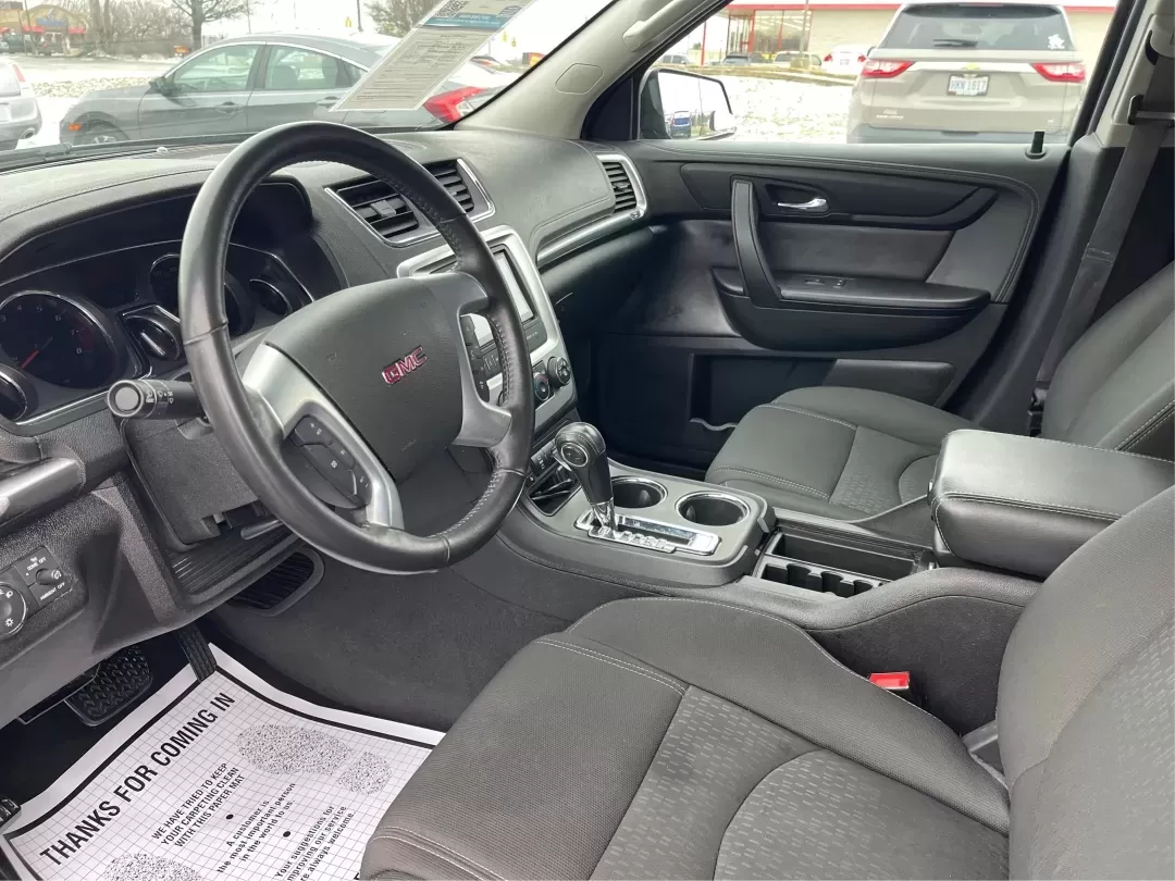 2015 GMC Acadia SLE-2 (1GKKVPKD6FJ) with an 3.6L V-6 gasoline direct injection engine, located at 8750 N County Rd 25A, Piqua, OH, 45356, (937) 908-9800, 40.164391, -84.232513 - Are you ready to elevate your family adventures or conquer your daily commute with unmatched style and comfort? Look no further than this stunning 2015 GMC Acadia SLE-2, available now at Advantage Car and Credit - Piqua. Perfectly designed for growing families, this sport utility vehicle offers a bl - Photo#2