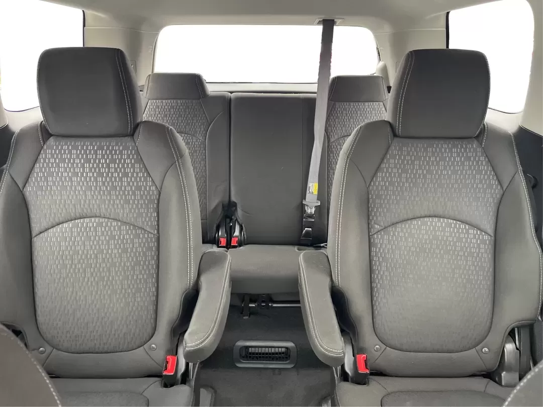 2015 GMC Acadia SLE-2 (1GKKVPKD6FJ) with an 3.6L V-6 gasoline direct injection engine, located at 8750 N County Rd 25A, Piqua, OH, 45356, (937) 908-9800, 40.164391, -84.232513 - Are you ready to elevate your family adventures or conquer your daily commute with unmatched style and comfort? Look no further than this stunning 2015 GMC Acadia SLE-2, available now at Advantage Car and Credit - Piqua. Perfectly designed for growing families, this sport utility vehicle offers a bl - Photo#7