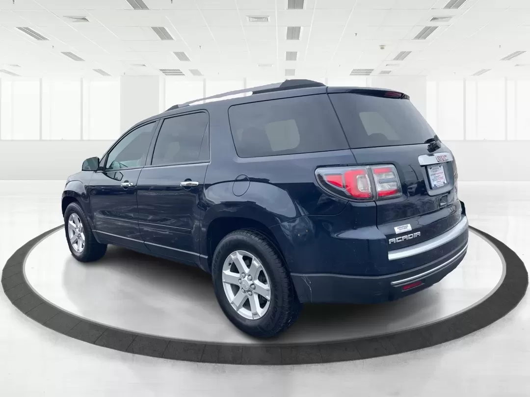 2015 GMC Acadia SLE-2 (1GKKVPKD6FJ) with an 3.6L V-6 gasoline direct injection engine, located at 8750 N County Rd 25A, Piqua, OH, 45356, (937) 908-9800, 40.164391, -84.232513 - Are you ready to elevate your family adventures or conquer your daily commute with unmatched style and comfort? Look no further than this stunning 2015 GMC Acadia SLE-2, available now at Advantage Car and Credit - Piqua. Perfectly designed for growing families, this sport utility vehicle offers a bl - Photo#19