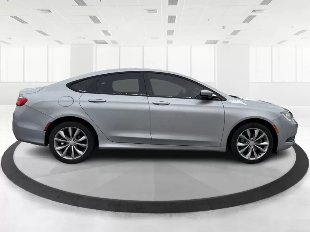 2016 Chrysler 200 S (1C3CCCBB3GN) with an Other engine, located at 880 E. National Road, Vandalia, OH, 45377, (937) 908-9800, 39.891918, -84.183594 - **Elevate Your Commute with the 2016 Chrysler 200 S at Advantage Car and Credit - Vandalia!**<br /> <br /> Are you looking for the perfect blend of style, comfort, and performance for your daily commute or family outings? The 2016 Chrysler 200 S is your ideal companion, offering a sophisticated seda - Photo#1