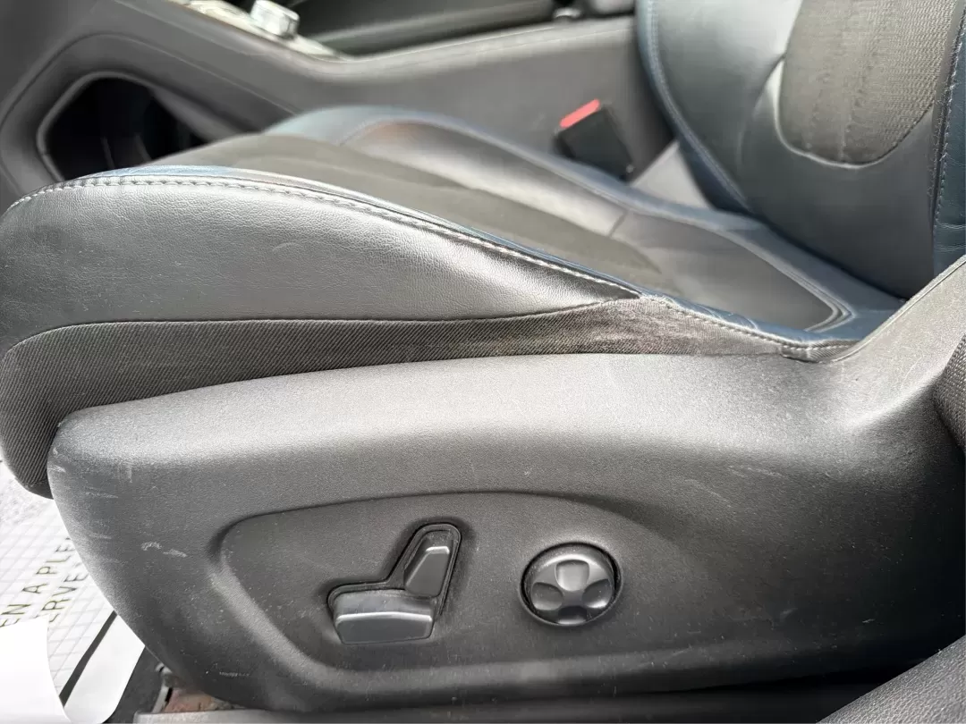 2016 Chrysler 200 S (1C3CCCBB3GN) with an Other engine, located at 880 E. National Road, Vandalia, OH, 45377, (937) 908-9800, 39.891918, -84.183594 - **Elevate Your Commute with the 2016 Chrysler 200 S at Advantage Car and Credit - Vandalia!**<br /> <br /> Are you looking for the perfect blend of style, comfort, and performance for your daily commute or family outings? The 2016 Chrysler 200 S is your ideal companion, offering a sophisticated seda - Photo#17