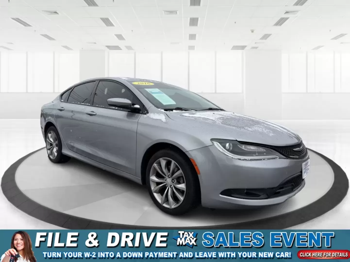 2016 Chrysler 200 S (1C3CCCBB3GN) with an Other engine, located at 1951 S Dayton Lakeview Rd., New Carlisle, OH, 45344, (937) 908-9800, 39.890999, -84.050255 - **Elevate Your Commute with the 2016 Chrysler 200 S at Advantage Car and Credit - Vandalia!**<br /> <br /> Are you looking for the perfect blend of style, comfort, and performance for your daily commute or family outings? The 2016 Chrysler 200 S is your ideal companion, offering a sophisticated seda - Photo#0